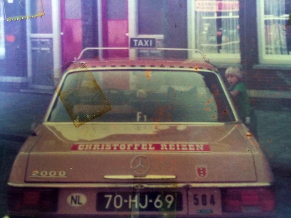 Mercedes van Ben Sijmons die eerder in Amsterdam reed voor TCA